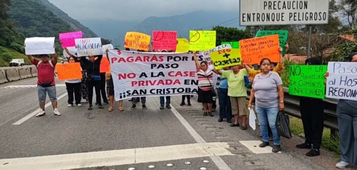 Crece la inconformidad: transportistas y ciudadanos bloquean la autopista Orizaba–Puebla contra nuevas casetas de peaje; anuncian nuevo bloqueo para este lunes y acusan “privatización encubierta” de la vía