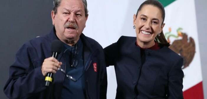 Convocan a “mitin poético” contra dichos misóginos de Paco Ignacio Taibo II