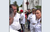 Rocío Nahle exhibe y “carajea” a secretario de Turismo Igor Rojí en público: “tú no puedes firmarle a nadie si no te lo autorizo”, exclama, y señala que “no puedo repartir dinero… ya se repartió mucho en el estado”