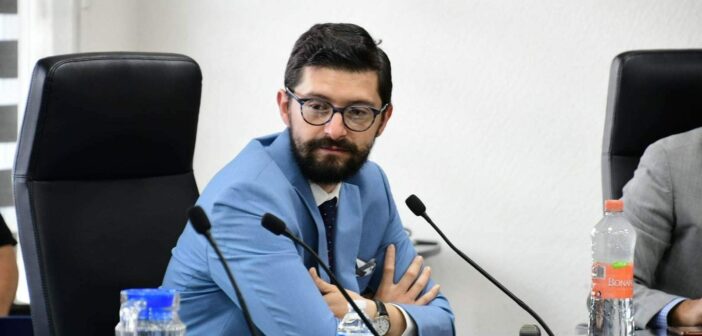 Se va impune: Quintín Dovarganes renuncia al OPLE Veracruz sin sanción tras denuncias por acoso sexual