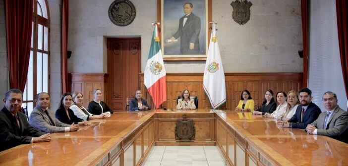 A pesar de que elección judicial sigue impugnada, se reúne Nahle con magistrados electos del TSJEV, incluidos próxima presidenta y los impuestos en el Órgano de Administración por la saliente