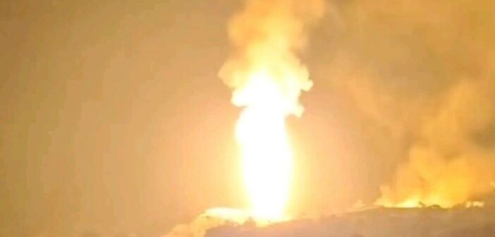 Evacuan seis comunidades en el sur de Veracruz por reactivación de incendio con explosiones en pozo KREM-1 de Pemex en Las Choapas   