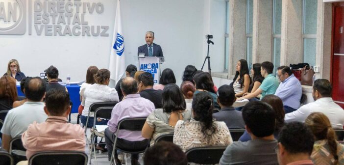 PAN cierra elección de CDE en Veracruz a la militancia; decisión quedará en manos de consejeros controlados por grupo de la actual dirigencia PAN cierra elección de CDE en Veracruz a la militancia; decisión quedará en manos de consejeros controlados por grupo de la actual dirigencia