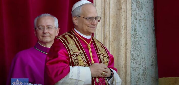 León XIV: El cardenal de origen estadounidense  Robert Prevost es el nuevo Papa