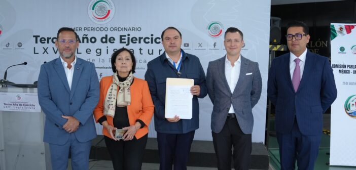 Dirigentes de MC presentan denuncia ante la FGR contra Ramos Alor por abuso de autoridad, intimidación y delitos contra la salud y exigen su separación del IMSS-Bienestar en Veracruz