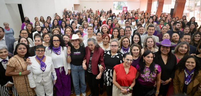 Solo en unidad se logrará construir la democracia que necesitan las mujeres: Mónica Mendoza; celebran en Xalapa Encuentro Nacional de Mujeres Políticas “Igualdad Sustantiva Sin Violencia Política” Solo en unidad se logrará construir la democracia que necesitan las mujeres: Mónica Mendoza; celebran en Xalapa Encuentro Nacional de Mujeres Políticas “Igualdad Sustantiva Sin Violencia Política”