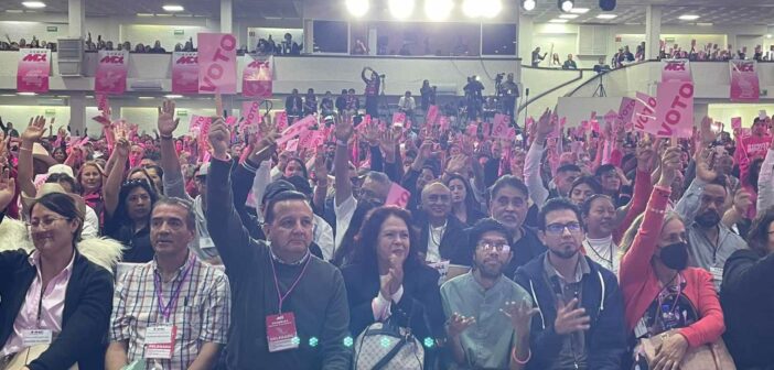 Somos México, a un paso de ser partido: INE valida su Asamblea Nacional Constitutiva; eligen a Guadalupe Acosta Naranjo como presidente y a Cecilia Soto como secretaria general Somos México, a un paso de ser partido: INE valida su Asamblea Nacional Constitutiva; eligen a Guadalupe Acosta Naranjo como presidente y a Cecilia Soto como secretaria general