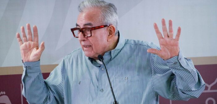 Pese a solicitud de EU para su detención y extradición, Rubén Rocha Moya regresa a la gubernatura de Sinaloa después de 112 días de licencia y sin demostrar inocencia sobre vínculos con el narco Pese a solicitud de EU para su detención y extradición, Rubén Rocha Moya regresa a la gubernatura de Sinaloa después de 112 días de licencia y sin demostrar inocencia sobre vínculos con el narco