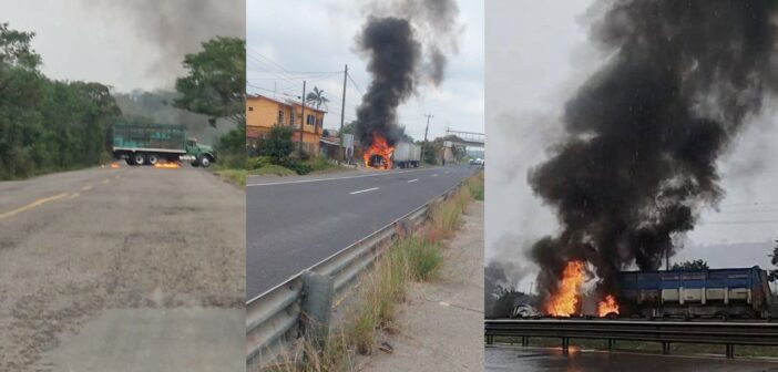 Narcobloqueos aterrorizan Veracruz este domingo; SSP dice que mantiene un “despliegue operativo coordinado” con los tres órdenes de gobierno Narcobloqueos aterrorizan Veracruz este domingo; SSP dice que mantiene un “despliegue operativo coordinado” con los tres órdenes de gobierno