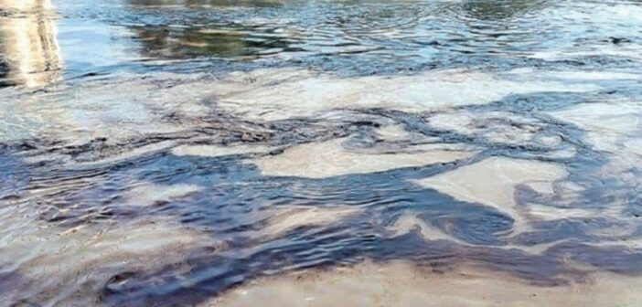 Se registra nuevo derrame de hidrocarburo en el río Cazones; suspenden servicio de agua potable en Poza Rica, Veracruz