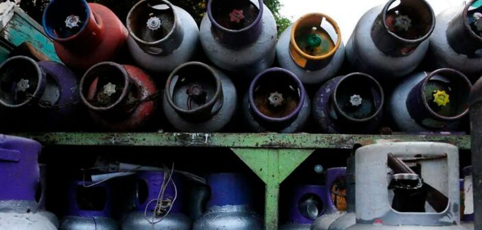 Racionarán gas LP en Veracruz y otros 4 estados las próximas semanas, anuncia Amexgas; Pemex lo niega y asegura que “condiciones operativas siguen funcionando con normalidad»