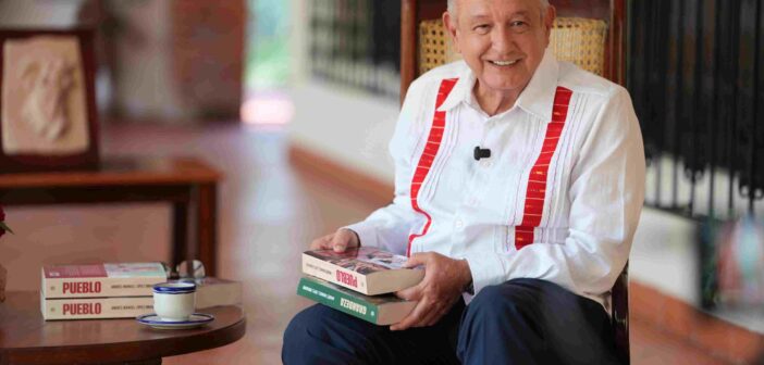 AMLO reaparece y defiende su legado en medio de la guerra dentro de Morena por las candidaturas