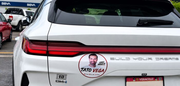 Acusan a Morena de adelantar campañas en Veracruz; propaganda de Tato Vega exhibe promoción ilegal de aspirantes