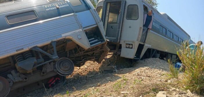 Por descarrilamiento de Tren Interoceánico en Oaxaca con ruta a Coatzacoalcos, Veracruz, suman 13 muertos y 98 heridos Por descarrilamiento de Tren Interoceánico en Oaxaca con ruta a Coatzacoalcos, Veracruz, suman 13 muertos y 98 heridos
