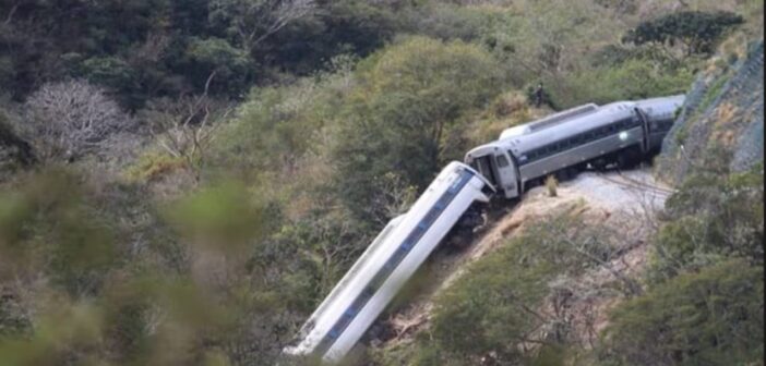 Estaba mal: Sheinbaum anuncia que modificarán trazo de curvas en ruta del Tren Interoceánico a seis meses de descarrilamiento